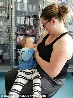 Як модель, яка потрапила до лікарні, знайшла 5 незнайомок для годування її сина грудьми (ФОТО 18+) - фото 2