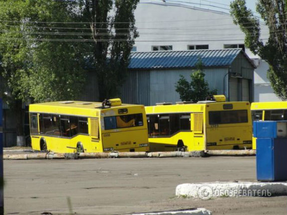 Як нові столичні автобуси чиновники пустили на запчастини (ФОТО) - фото 1