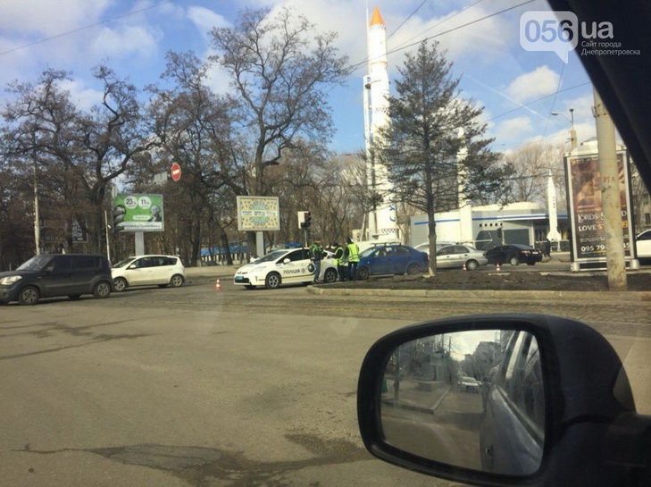 У Дніпропетровську в ДТП потрапила чергова патрульна автівка - фото 1