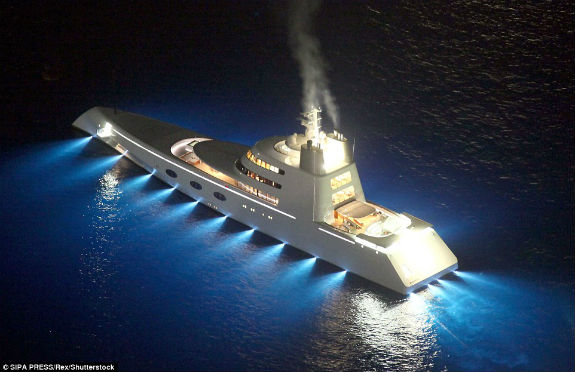  Російський мільярдер шокував британців своєю 119-метровою яхтою  - фото 2