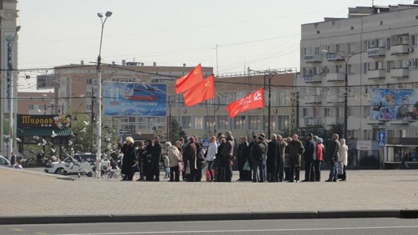 В "ДНР" комуністи зібралися на мітинг на підтримку бойовиків - фото 1