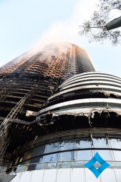 Як у новорічну ніч палав готель-хмарочос у Дубаї - фото 2
