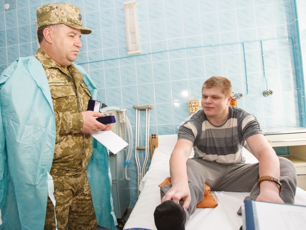 Військовий шпиталь можуть передати Мукачеву - ще одна обіцянка Міноборони - фото 1