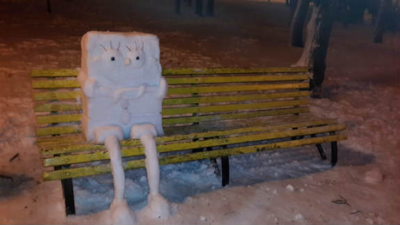 Харків після заметілі здивувала велика кількість снігових скільптур - фото 1