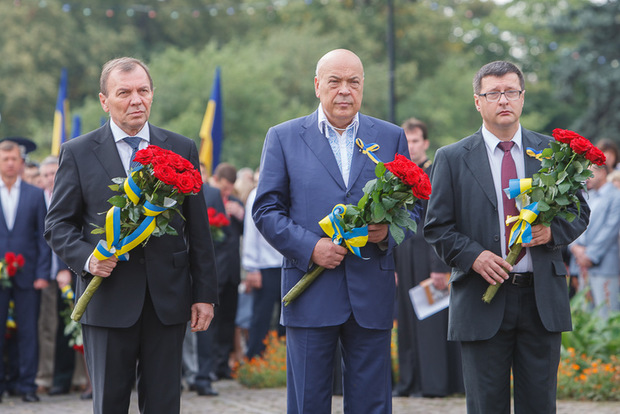 В Ужгороді урочисто відзначили День Державного прапора  - фото 4