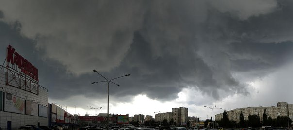 "Зародження торнадо" над Харковом (ФОТОФАКТ) - фото 4