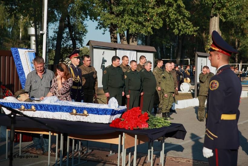 На Київщині поховали четвертого загиблого під Радою нацгвардійця (ФОТО) - фото 1