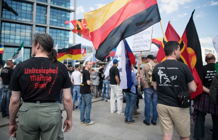 У Берліні спалахнули протести проти Меркель  - фото 1