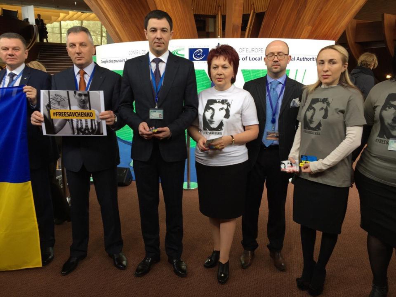 Миколаївська влада приєдналась до флешмобу в підтримку савченко у Стразбурзі - фото 3