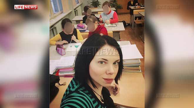 На Росії вчителька хизувалась в соцмережі БДСМ-фото - фото 8
