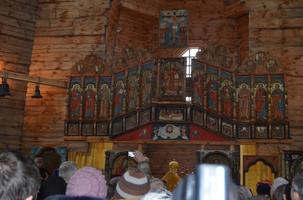 У церкві на Хортиці встановили трьохсотлітній іконостас з Закарпаття - фото 2