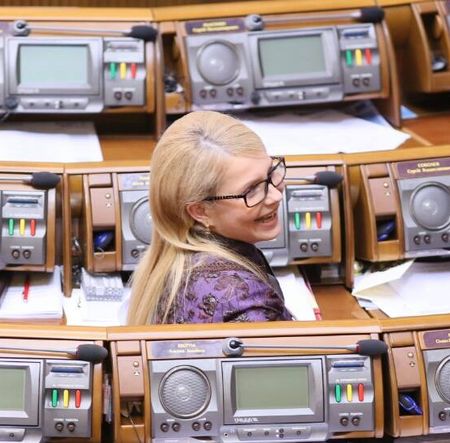 Як Тимошенко з Парасюком обіймалися  - фото 1