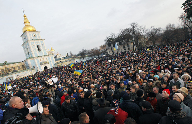 Хроніки Революції гідності: Побиття студентів і великий мітинг на Михайлівській площі - фото 13