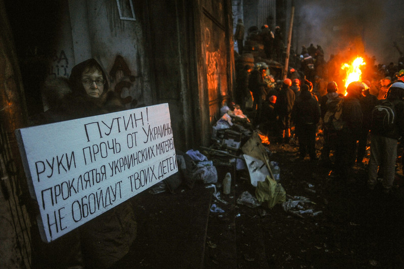 Хроніка Революції Гідності: Захоплення протестувальниками Українського дому - фото 10