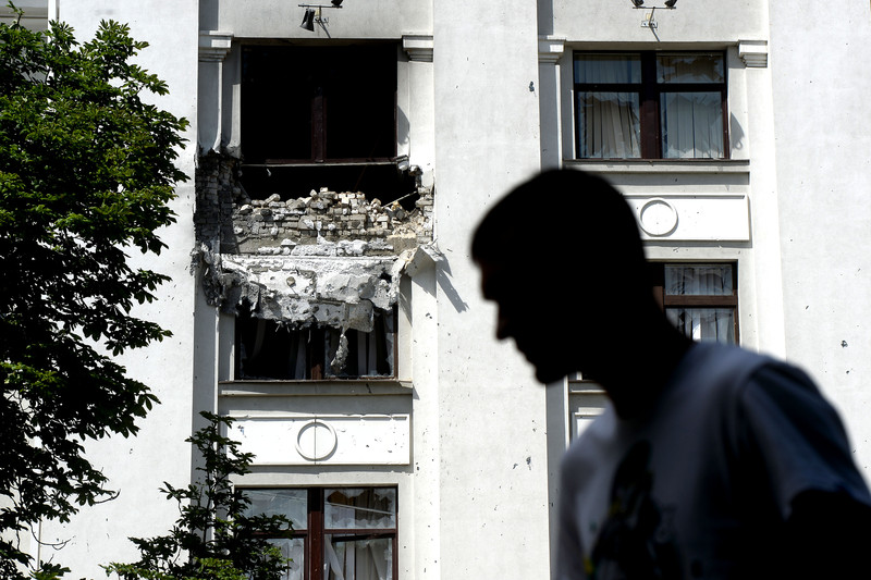 Штурм луганской погранзаставы и взрыв в здании ОГА (ФОТО ВИДЕО) - фото 1