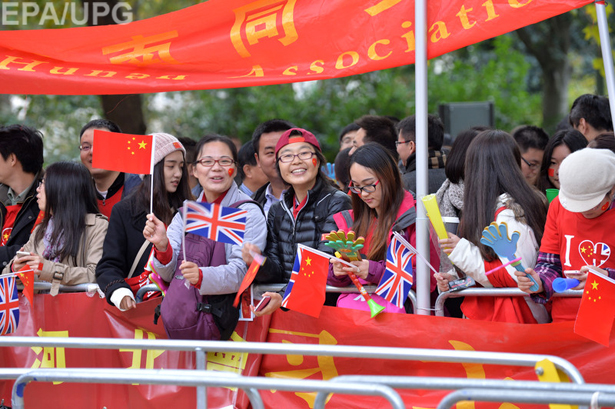 Китайському лідеру влаштували в Лондоні королівський прийом (ФОТОРЕПОРТАЖ) - фото 2