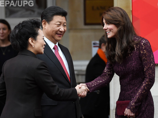 Китайському лідеру влаштували в Лондоні королівський прийом (ФОТОРЕПОРТАЖ) - фото 18