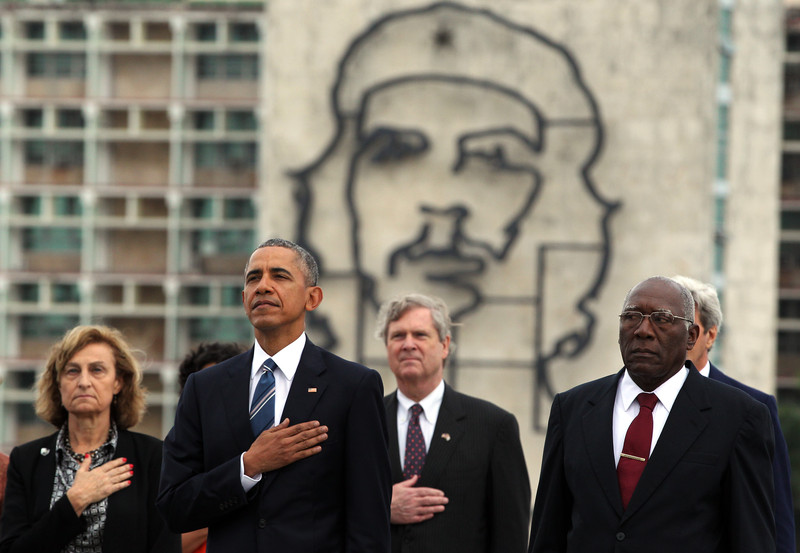 Обама зробив селфі на фоні Че Гевари - фото 1