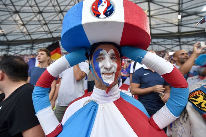 Як виглядає найоригінальніший фанат збірної Франції - фото 1