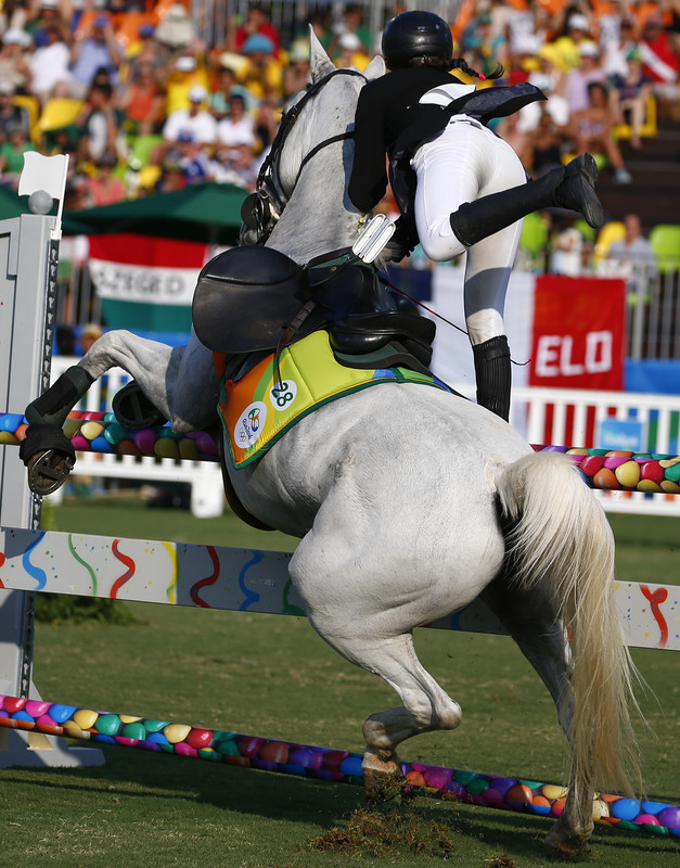 Як коні жбурляли вершників на Олімпіаді - фото 5