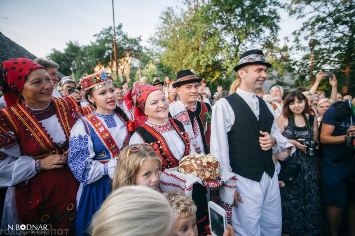 В Ужгороді відтворили закарпатське весілля, яким воно було 100 років тому - фото 4