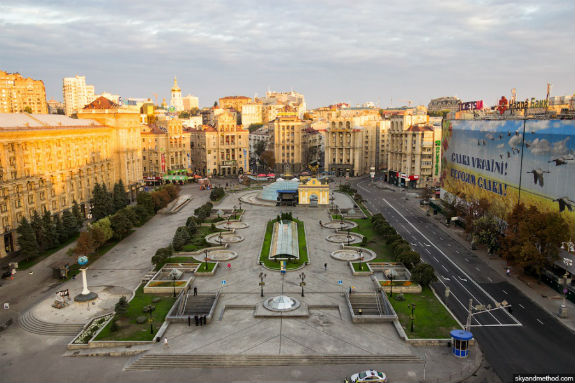 Як виглядав Майдан Незалежності 30 років тому  - фото 2