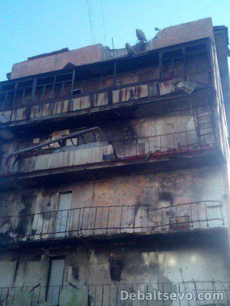 Мешканці Дебальцевого показали, як бойовики "відновили" місто (ФОТО, ВІДЕО) - фото 3