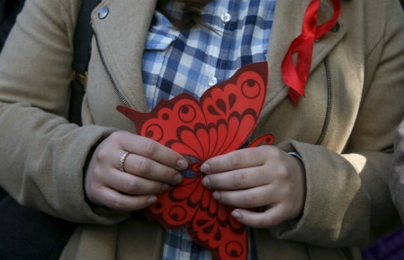 У Києві пам'ять жертв СНІДу вшанували червоними метеликами (ФОТО) - фото 2