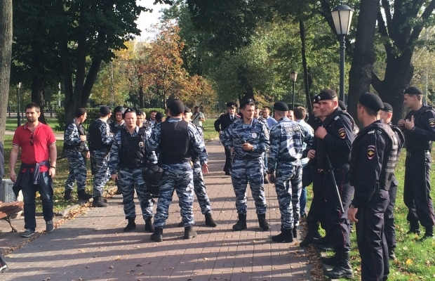 У Москві силовики затримали учасників "Маршу Миру" - фото 3