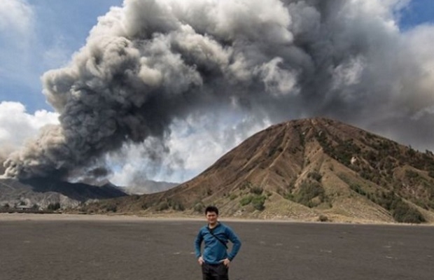 Вулкан Бромо в Індонезії почав вивергатися  - фото 1