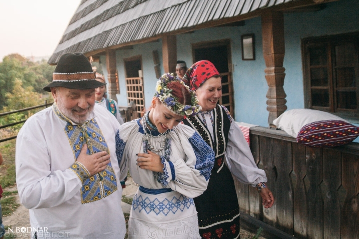 В Ужгороді відтворили закарпатське весілля, яким воно було 100 років тому - фото 3