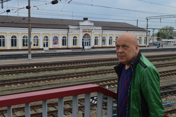 Москаль хоче відновити малий прикордонний рух на кордоні з Росією в Міловому (ФОТО) - фото 2