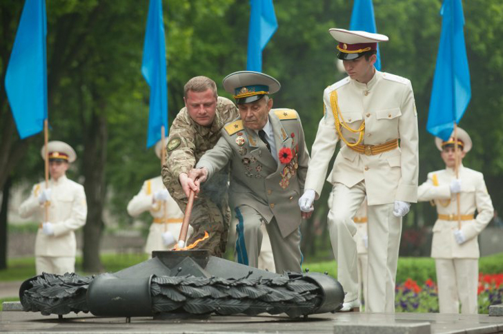 Як пам'ятали і примирювалися сьогодні в Україні - фото 7