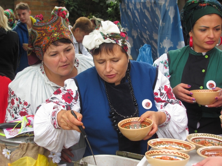 35 борщів привезли у вінницьке село господині з трьох областей - фото 2