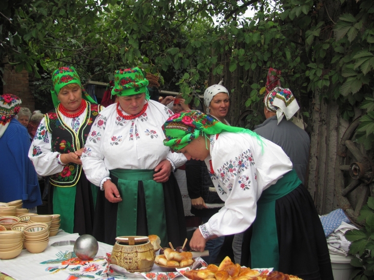 35 борщів привезли у вінницьке село господині з трьох областей - фото 1