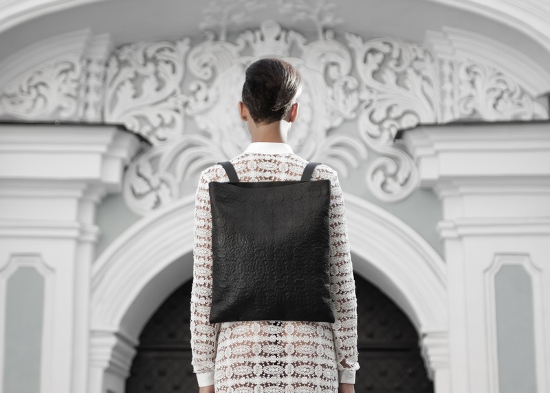 Український дизайнер представив колекцію сумок у "стилі бароко" - фото 1