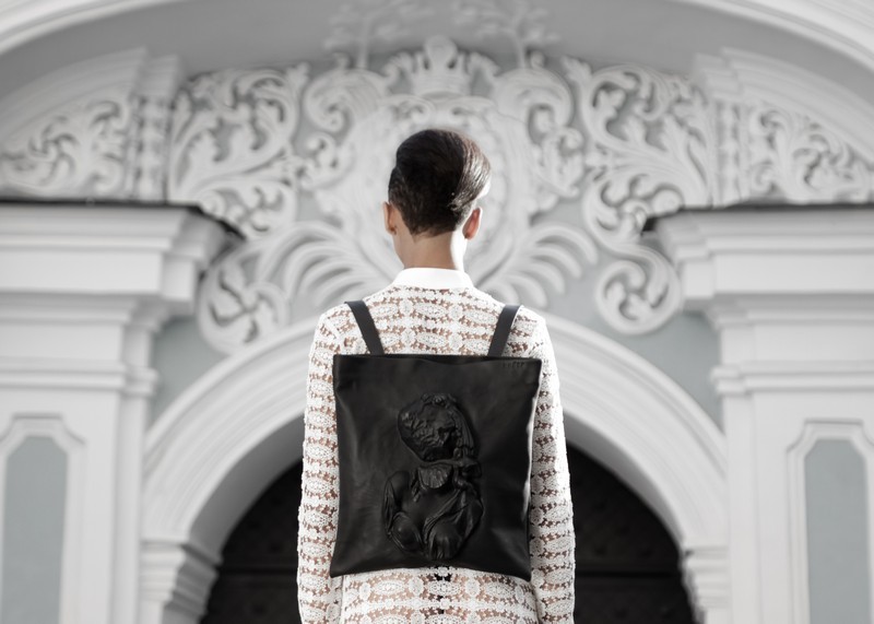 Український дизайнер представив колекцію сумок у "стилі бароко" - фото 3