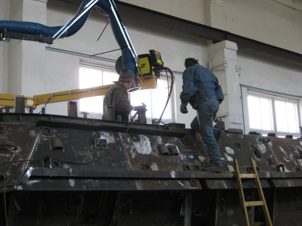 Житомирський бронетанковий завод освоює виробництво бронетранспортерів - фото 1