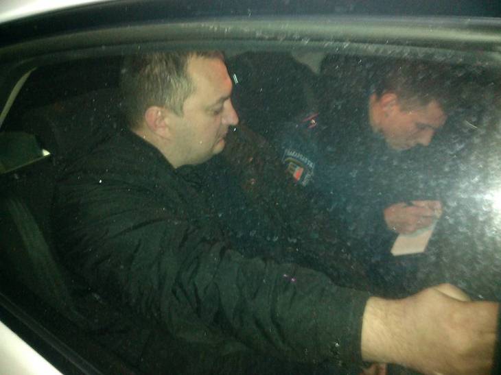В Ужгороді п'яний начальник пожежників на авто збив двох пенсіонерів - фото 2