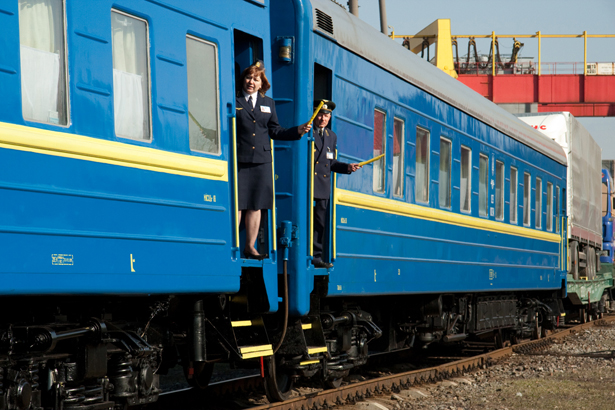 Чому український уряд повинен тиждень прожити у потязі - Фото 2