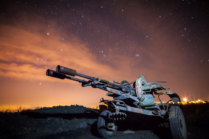 Бомбезні фото: Як виглядає нічний полігон гірсько-штурмової бригади - фото 1