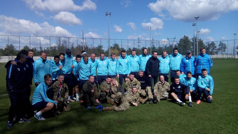 Воїни АТО відвідали тренування "Дніпра" - фото 1