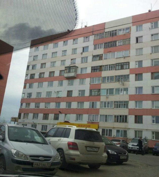 ТОП-20 балконів, володарі яких плювали на оточуючих - фото 8 ТОП-20 балконів, володарі яких плювали на оточуючих - фото 8