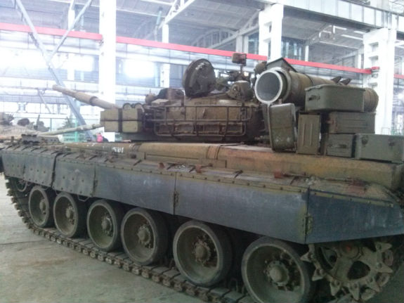 Як на Харківському заводі танки для АТО роблять більш швидкими та  живучими (ФОТО, ВІДЕО) - фото 4