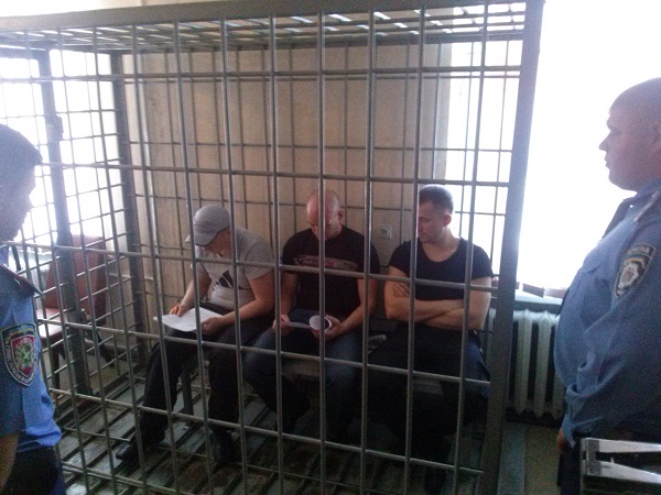 Підозрювані у скоєнні теракту в Харкові доставлені в суд  - фото 1