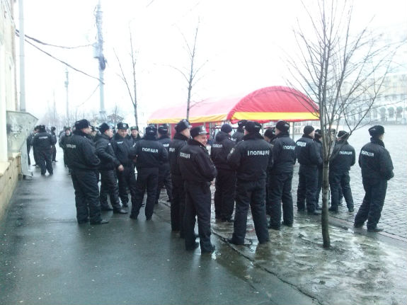 Як у Харкові поліція готує урочистості для Яценюка та Авакова - фото 6