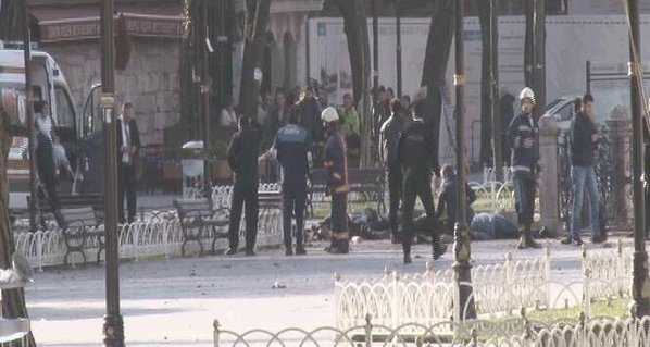 Жертвами вибуху в Стамбулі стали 10 людей, 15 постраждали, - ЗМІ - фото 1