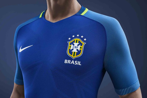 Збірна Бразилії представила нову форму - фото 2