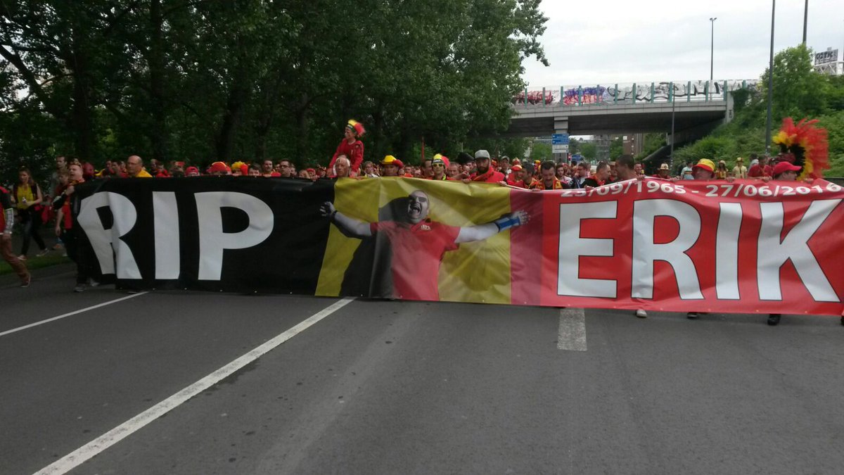 Фанати збірної Бельгії вшанували пам'ять товариша, який помер під час Євро - фото 1