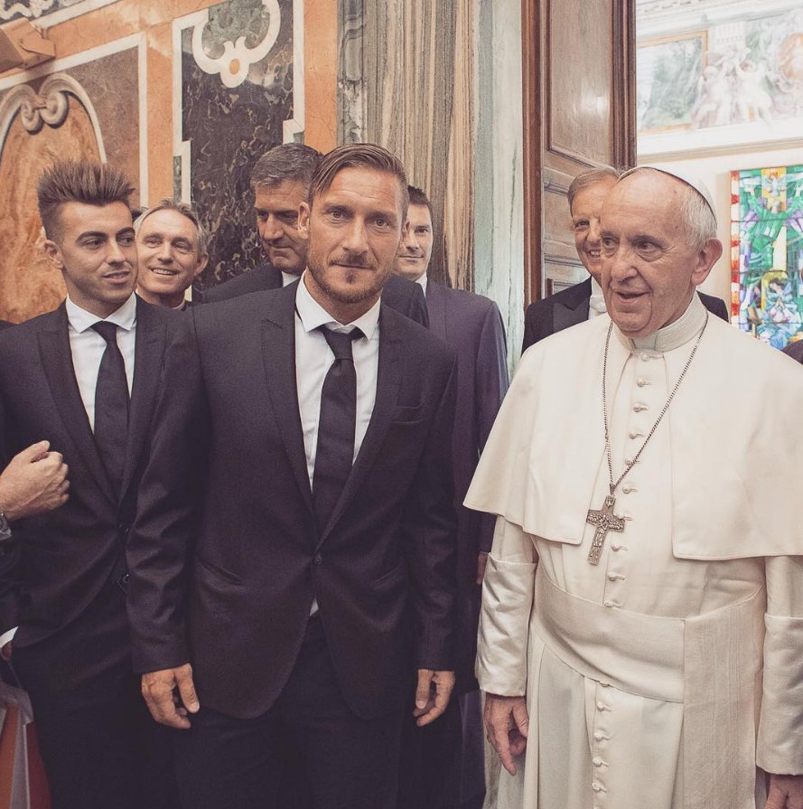 Футболісти "Роми" відвідали Папу Римського - фото 1